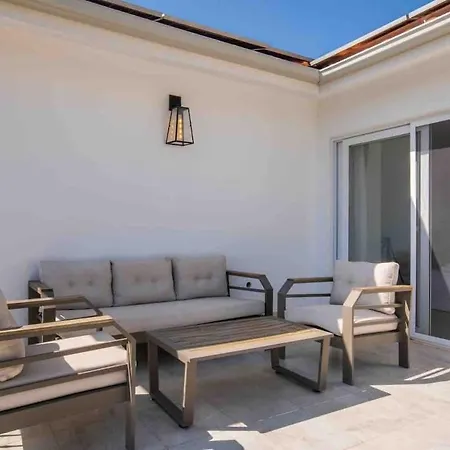 Villa Rueya Kas,peninsula With Lawn Garden