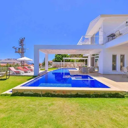Rueya Kas,peninsula With Lawn Garden Villa *
