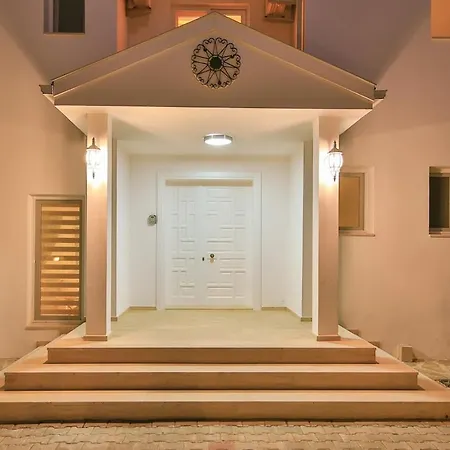 Rueya Kas,peninsula With Lawn Garden Villa Kas