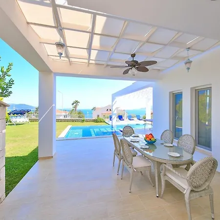Villa Rueya Kas,peninsula With Lawn Garden