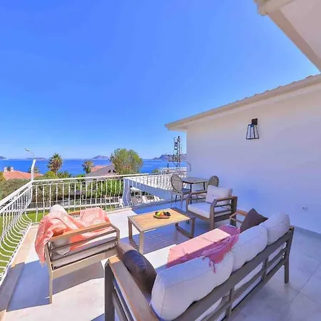 Villa Rueya Kas,peninsula With Lawn Garden