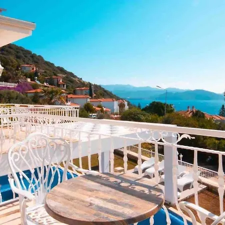 Rueya Kas,peninsula With Lawn Garden *