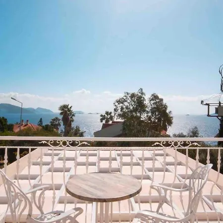 Villa Rueya Kas,peninsula With Lawn Garden