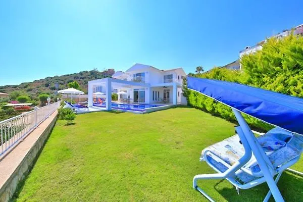 Rueya Kas,peninsula With Lawn Garden Villa Kas