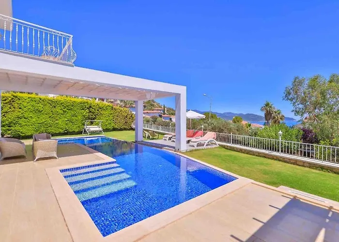 Rueya Kas,peninsula With Lawn Garden * Kas